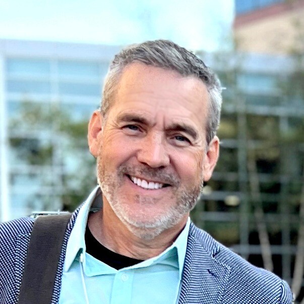 Tom KraMer headshot
